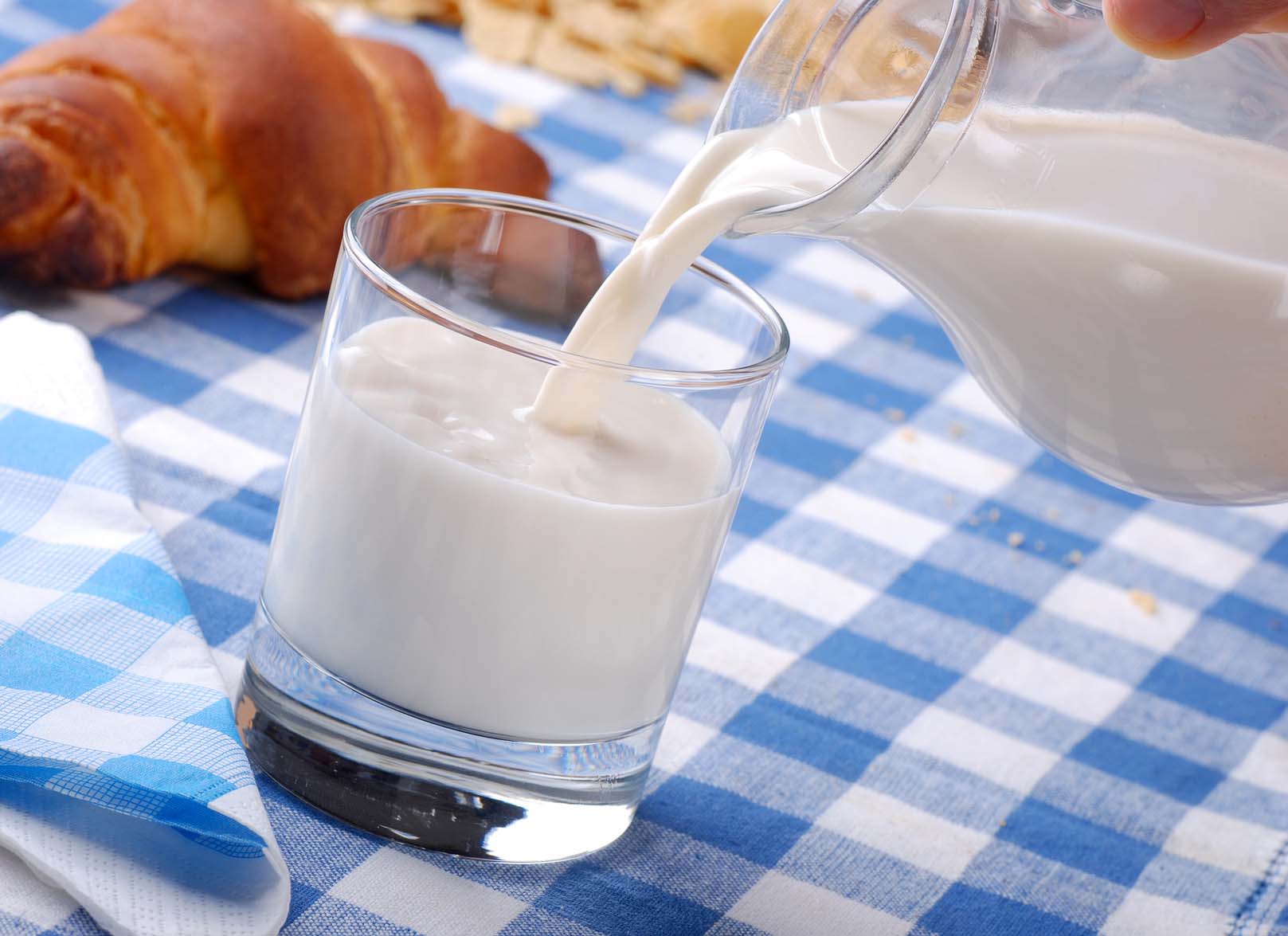 Лечение молоком и молочнокислыми продуктами